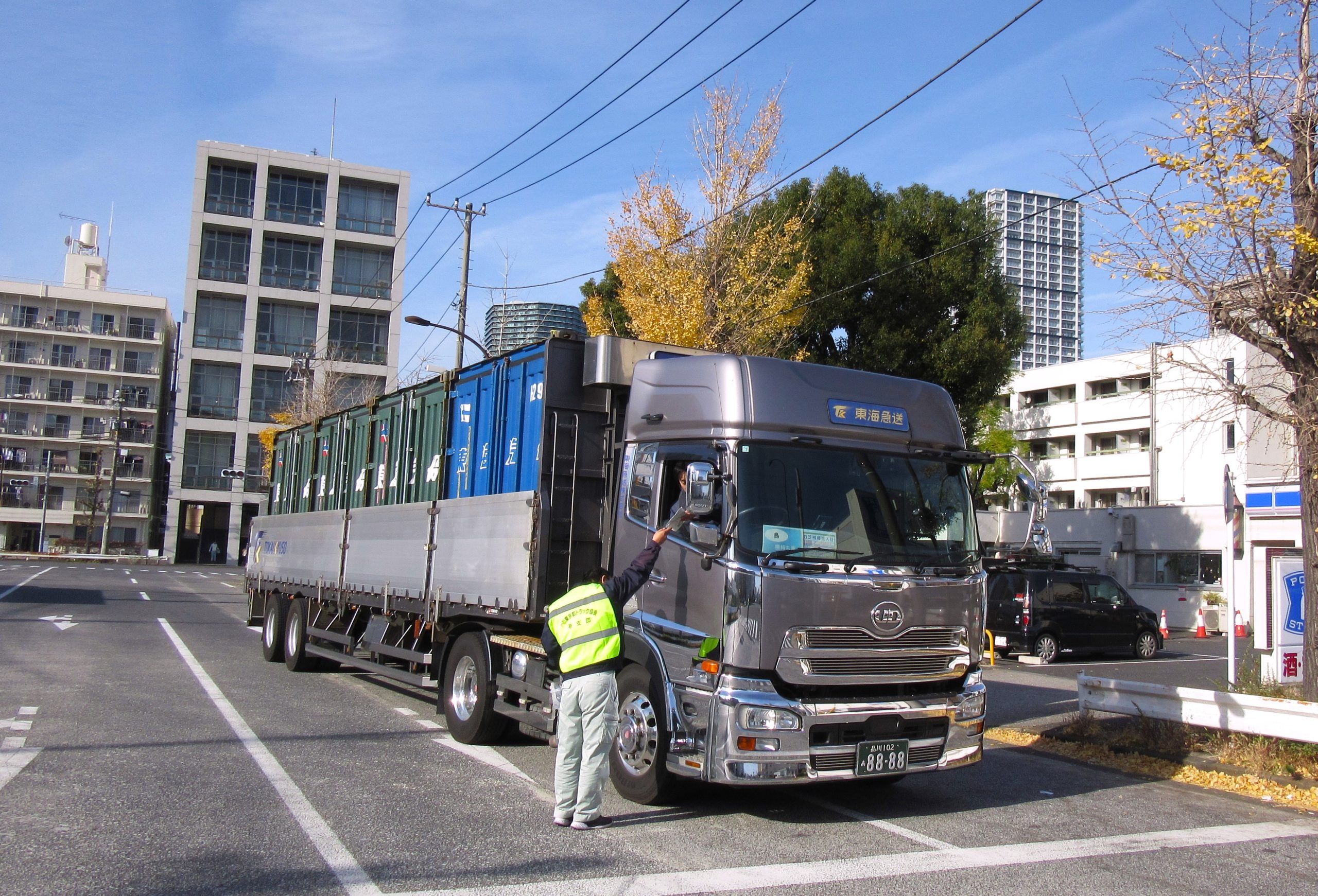 2024年12月20日（金）湾岸警察署主催　交通安全キャンペーン